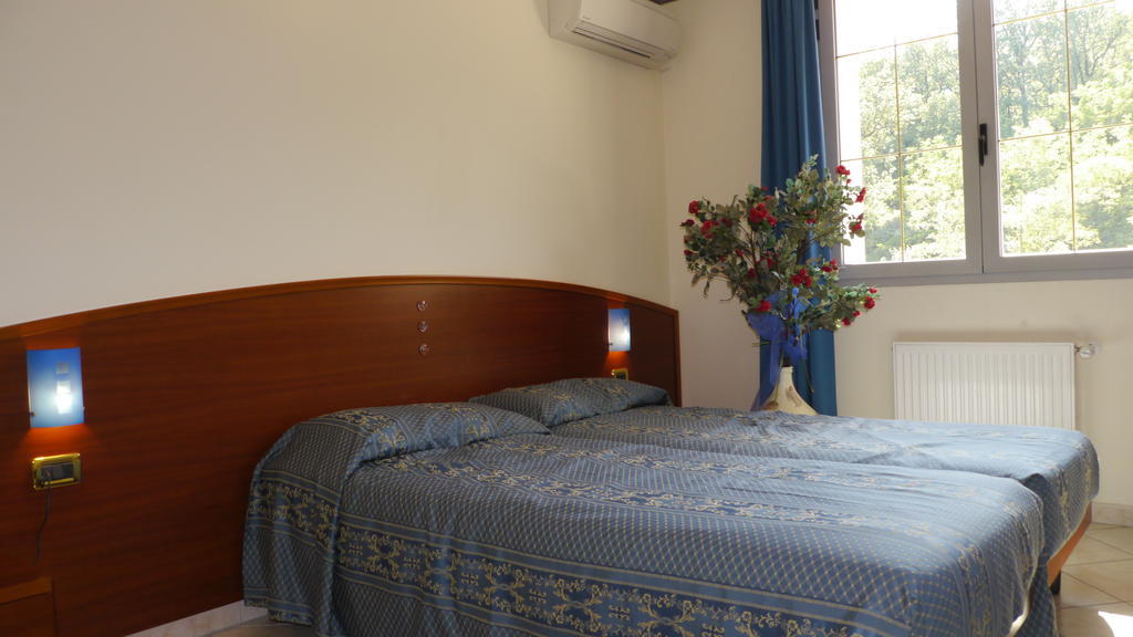 Albergo Ristorante Sterlina Grizzana Room photo